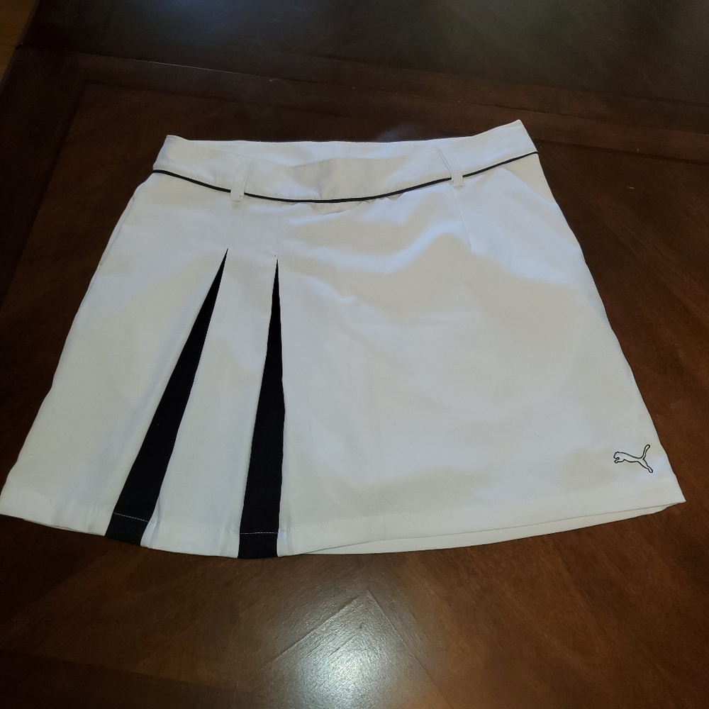 Skort